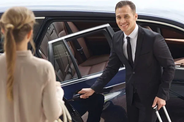 Tigard Oregon Towncar Commits